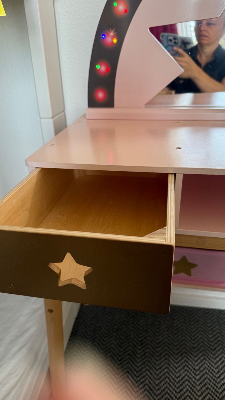 Tavoli da trucco: Musterkind Schminktisch – Usato da Seuzach venduto da shmh 4
