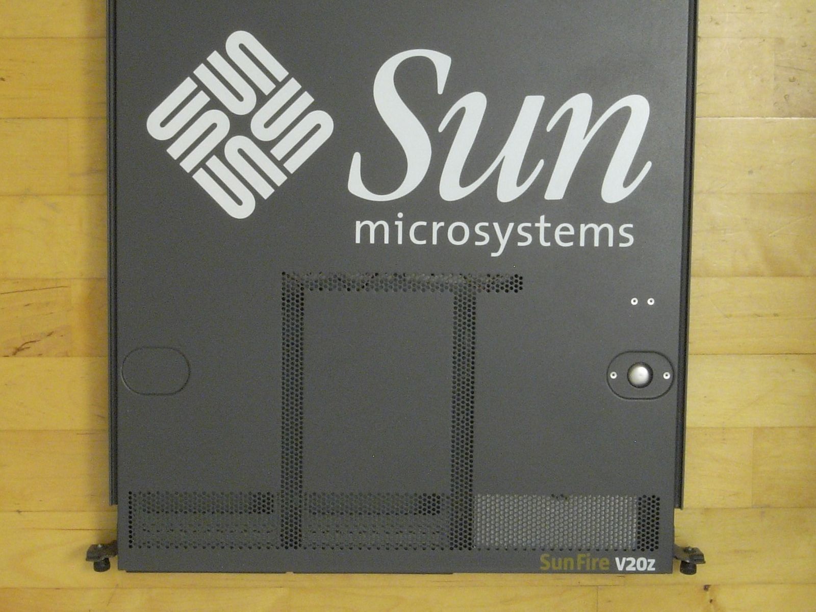 Sun Server: Sun Fire V20z, 2.6 GHz, 8 GB RAM – Usato da Bern venduto da Sot