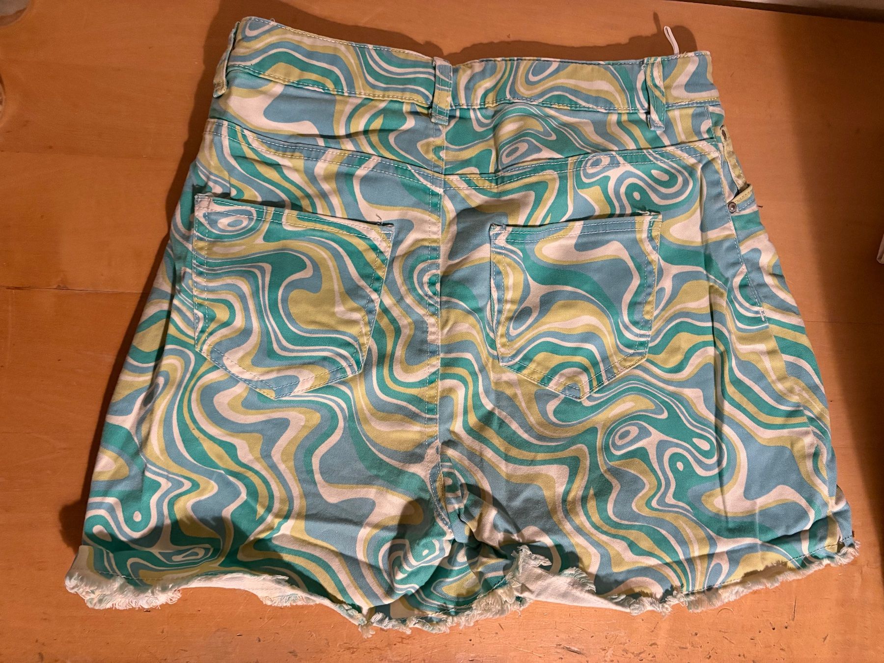 C&A Pantaloni: Kurze Hosen – Usato da Dielsdorf venduto da IrinaAnja 1