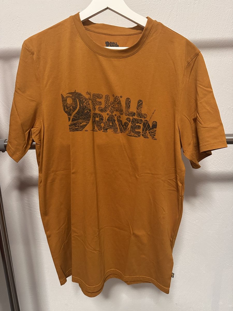 Fjällräven T-shirts: Fjallräven Logo-Shirt – D'occasion à Aesch LU par dW.2x7