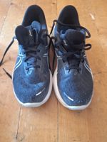 2 Paar Laufschuhe ASICS schwarz 41.5  und 42.5 guter Zustand