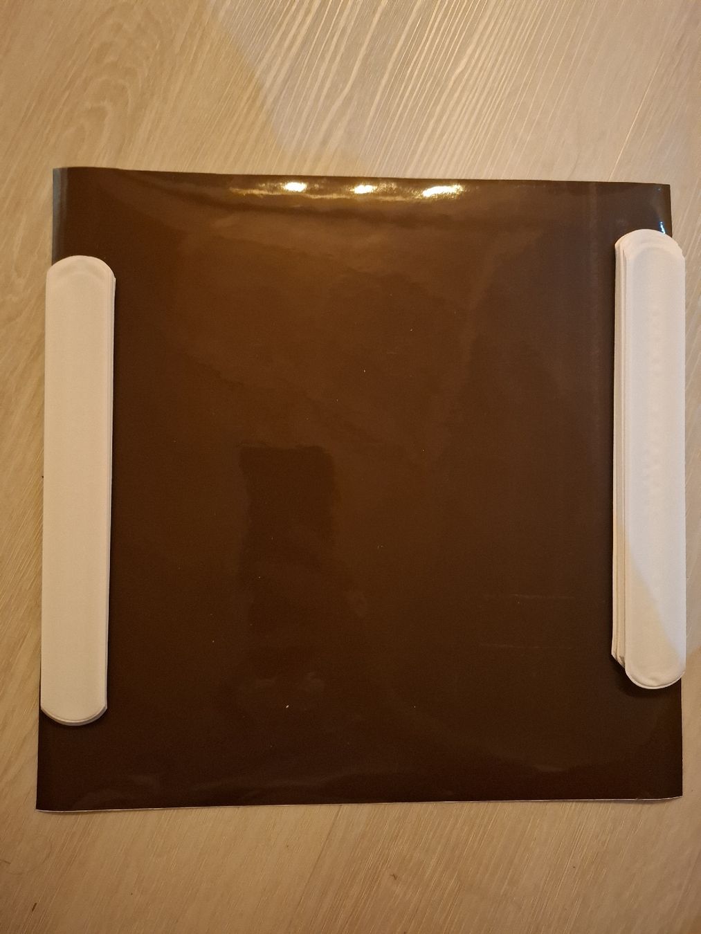 Altro in Decorazioni & Accessori: Plotterfolie Dunkelbraun – Usato da Knonau venduto da fil_f8wd