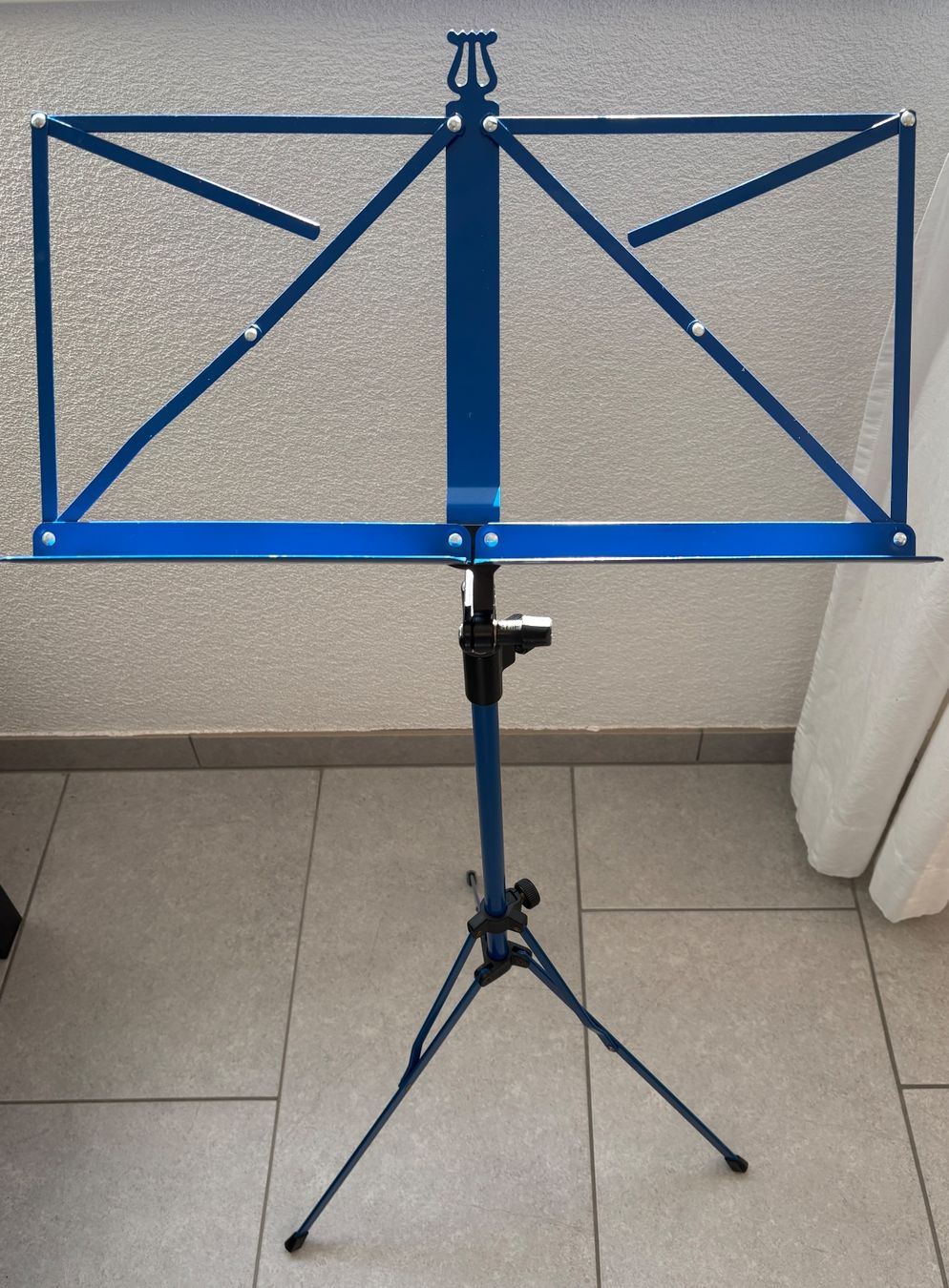 Supporti per strumenti musicali & leggii: Notenständer K&M blau – Usato da Auenstein venduto da 5222