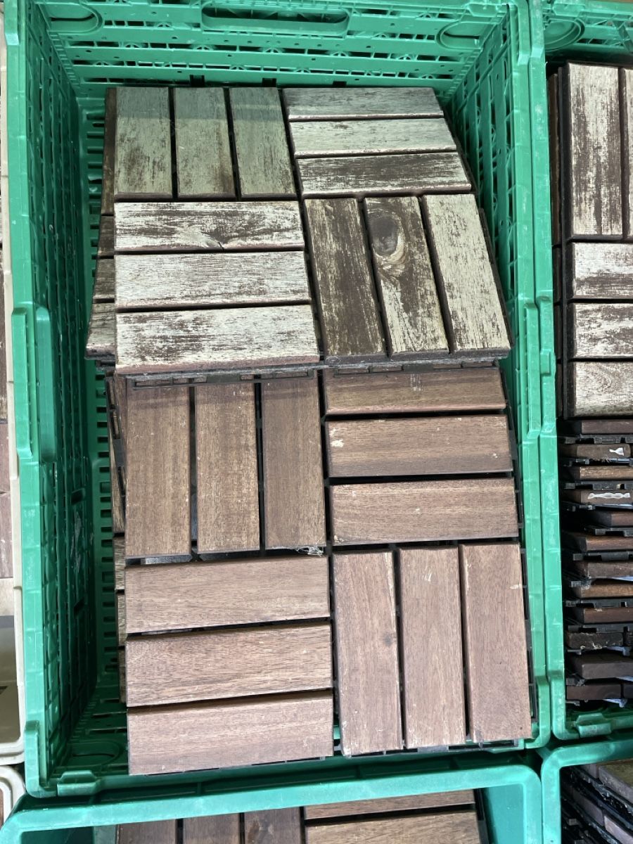 Bodenbeläge: Terrassenplatten Holz ca. 350 stk – Gebraucht aus Zollikofen von Cor_vw7 2