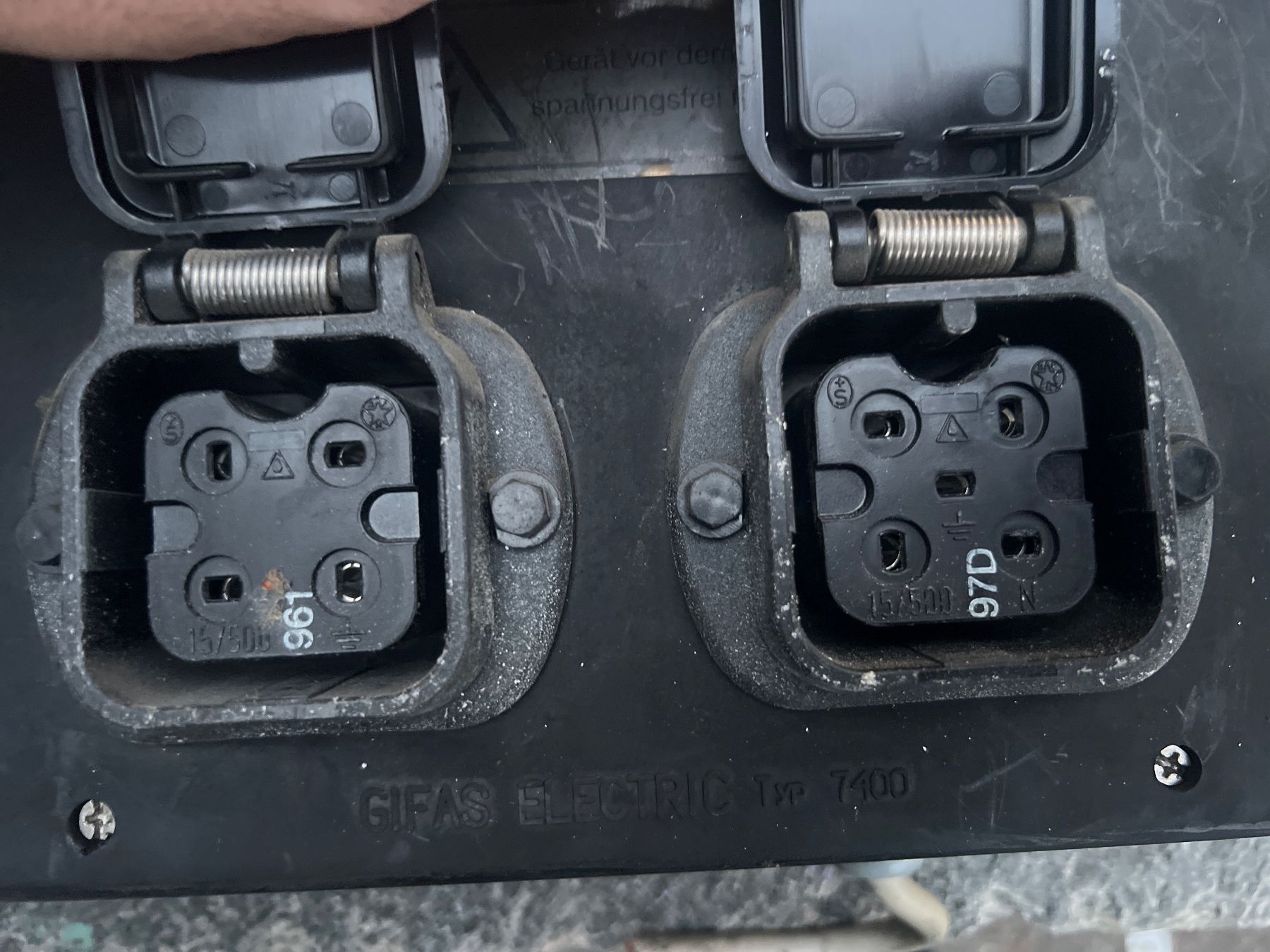 Alimentation électrique: Elektroverteiler Baustelle (alte starkstromstecker!) – D'occasion à Egg b. Zürich par SwissTradingAgency 3