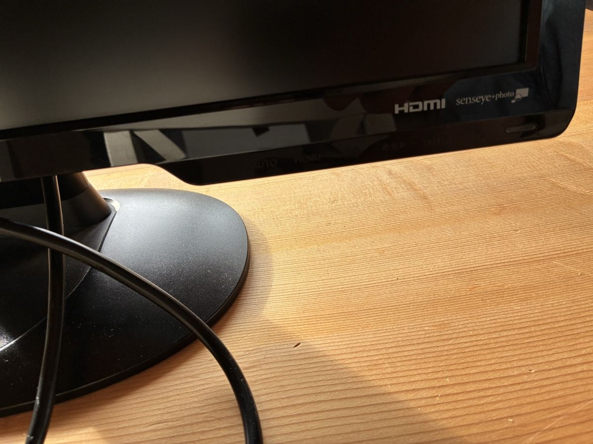 Monitore: Bildschirm – Gebraucht aus Menznau von dar_w9yg 2