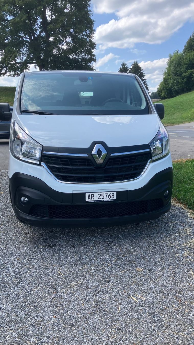 Renault Nutzfahrzeuge: Renault Trafic dCi120 – Gebraucht aus Ebnat-Kappel von lucydiamond