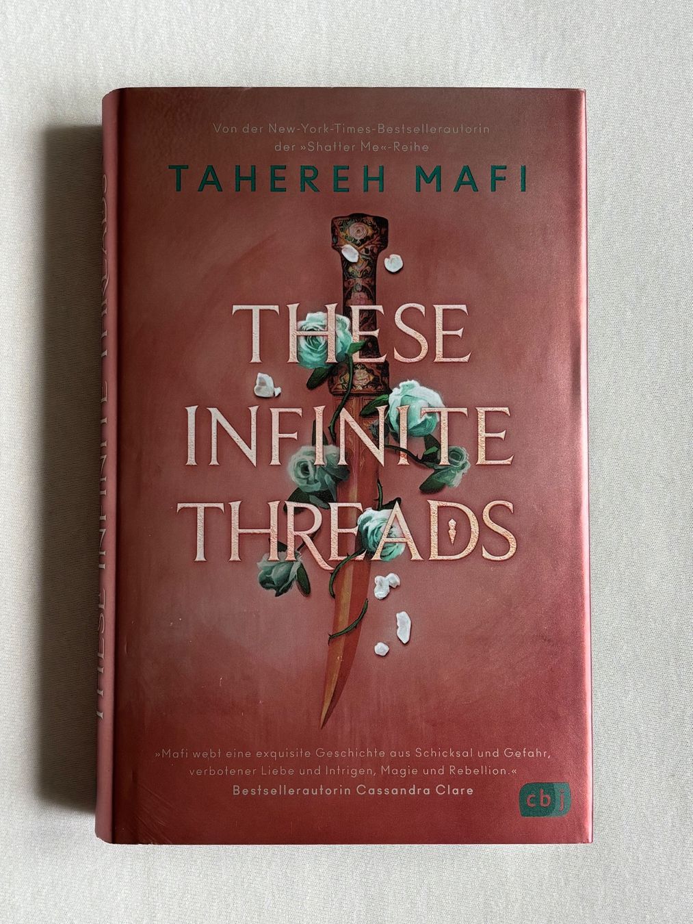 Libri: These infinite threads von Tahereh Mafi – Usato da Stäfa venduto da lenareads