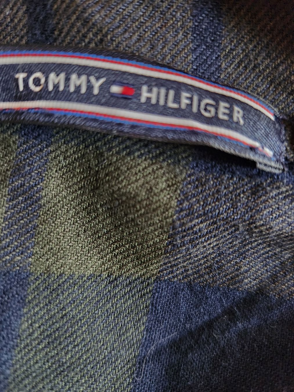 Tommy Hilfiger Sciarpe: Écharpe carreaux bleu vert Tommy Hilfiger  – Usato da Niedergösgen venduto da Eva2410 6