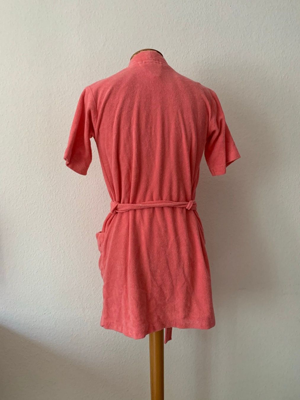 Accappatoi: ESSENTIEL - Bademantel rosa M – Usato da Zürich venduto da Diazaio 3
