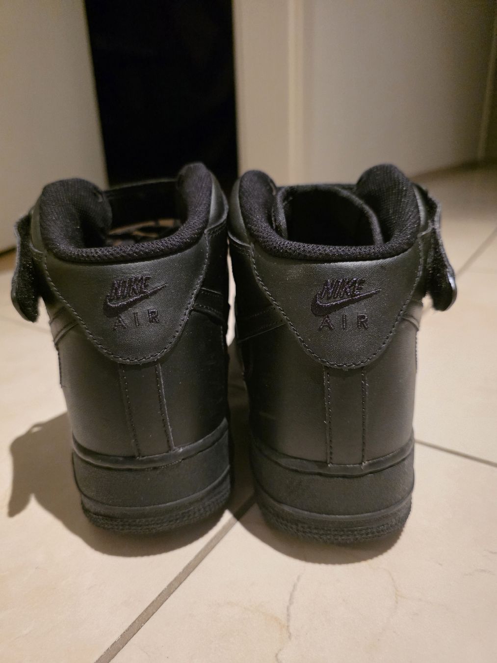 Nike Scarpe da uomo: Nike Air Force 1 Mid 07 Black Grösse 46 – Usato da Uetikon am See venduto da QZB12 3
