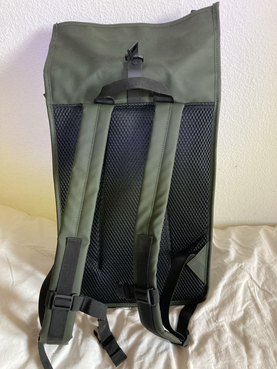 Rains Zaini: Rains Rolltop Rucksack W3 Green – Usato da Basel venduto da Myriam3 2
