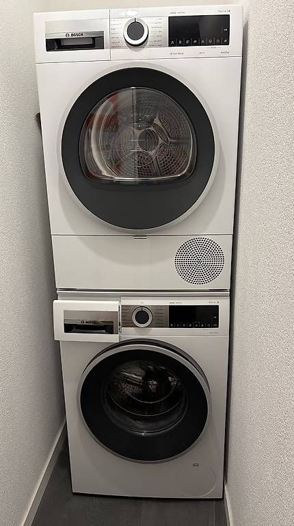Bosch Machines à laver: Vend colonne de lavage Bosch – D'occasion à Saxon par Nikit-dai65