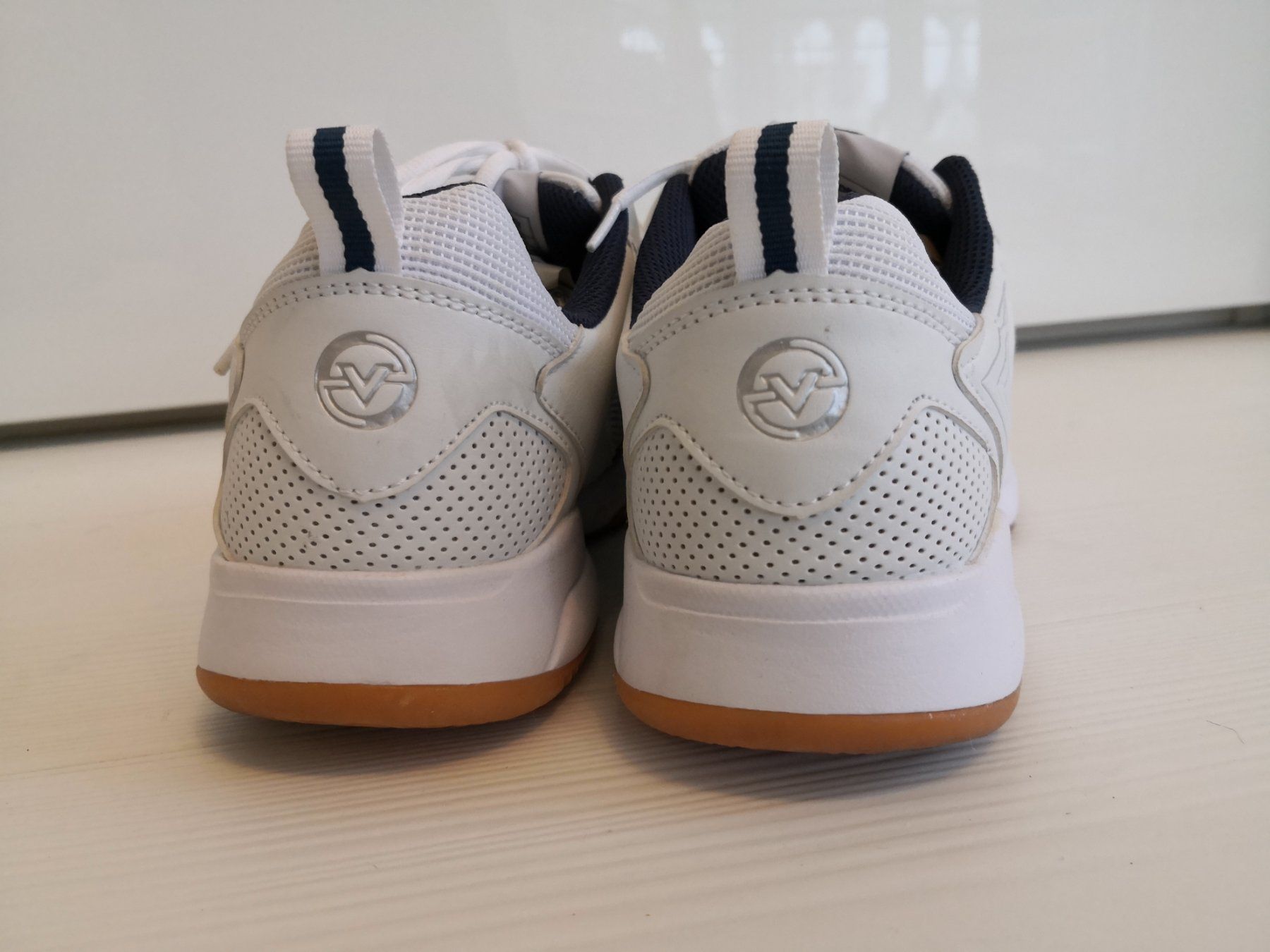 Victory Damenschuhe: 🤩VICTORY SNEAKER WEISS – Gebraucht aus Olten von Naja-Twins-Twins 8
