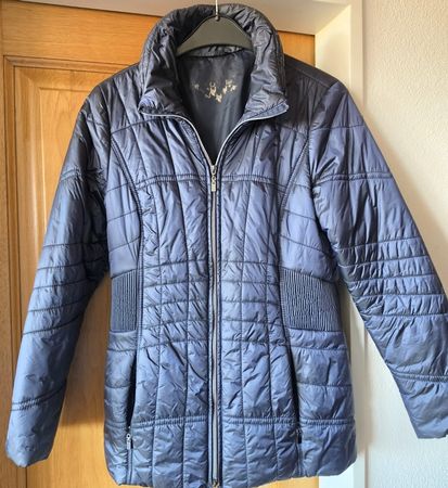 Damen Steppjacke Bonita dunkelblau Grösse 38 gebraucht