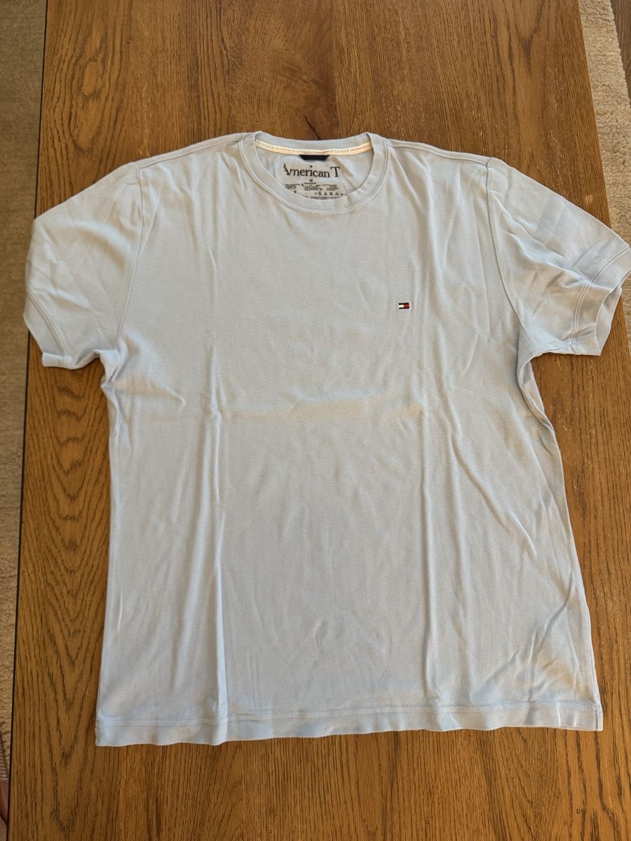 Tommy Hilfiger T-shirt: Tommy Hilfiger T-Shirt Gr.M Hellblau  – Usato da Küssnacht am Rigi venduto da Belli_12