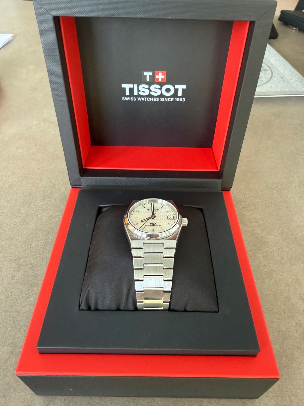 Tissot Montres: Tissot PRX Powermatic 80 35mm silber-Perle – D'occasion à Meggen par nat_z89l 1