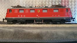 MÄRKLIN 3332 LOKOMOTIVE  AE 6/6