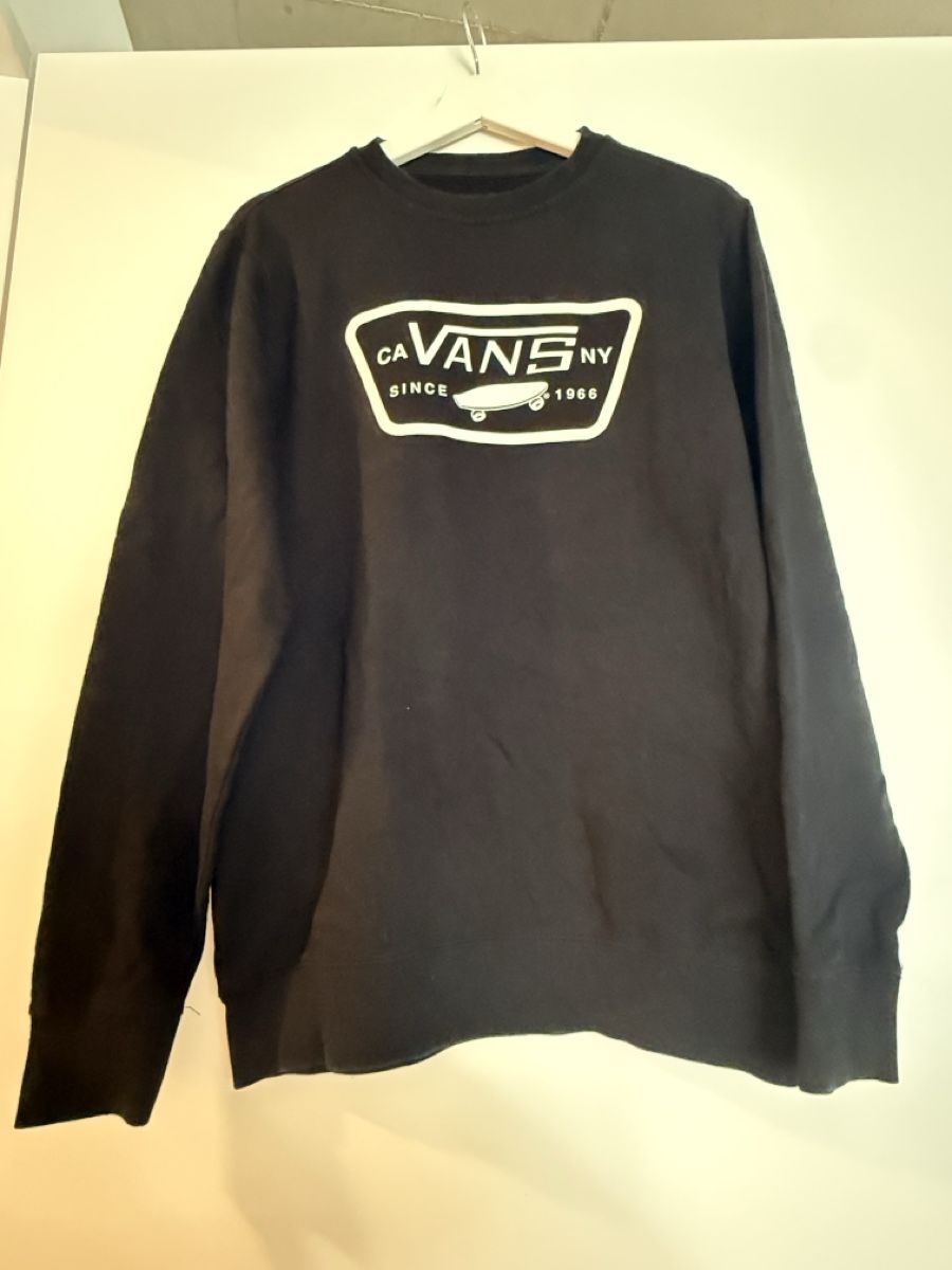 Pullover & Sweatshirts: Vans Pullover schwarz mit Logo Aufdruck gebraucht – Gebraucht aus Basel von pau_8zcp