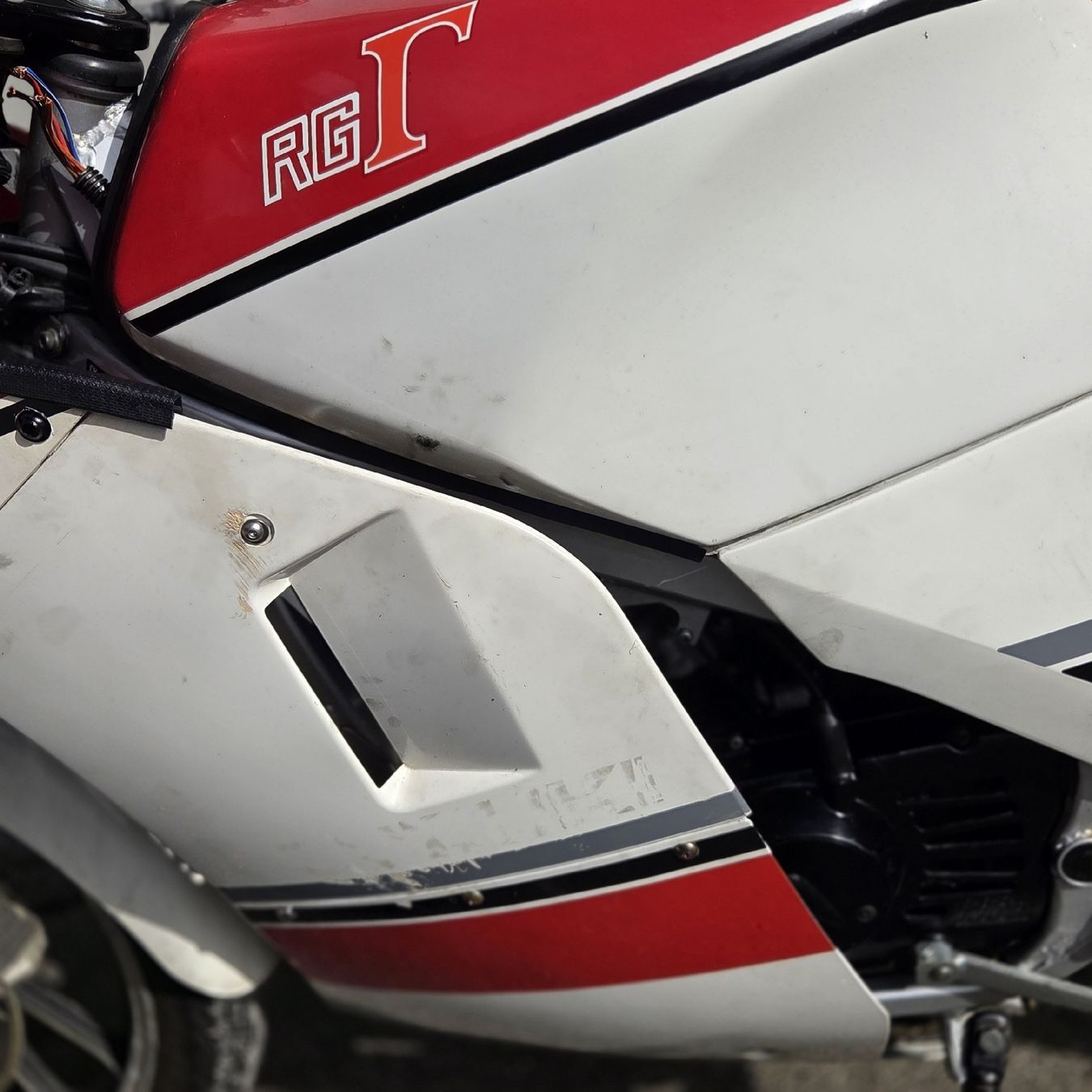 Suzuki Strada: Suzuki RG125 Gamma – Difettoso da Laupen BE venduto da Vanbeach 3