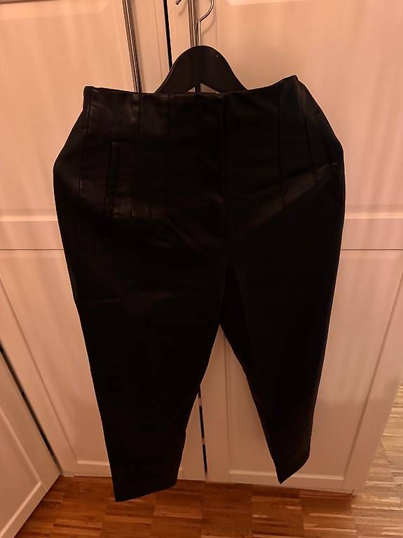 Pantaloni: Zara Kunstlederhose  – Nuovo e nell'imballaggio originale da Zürich venduto da _nushy
