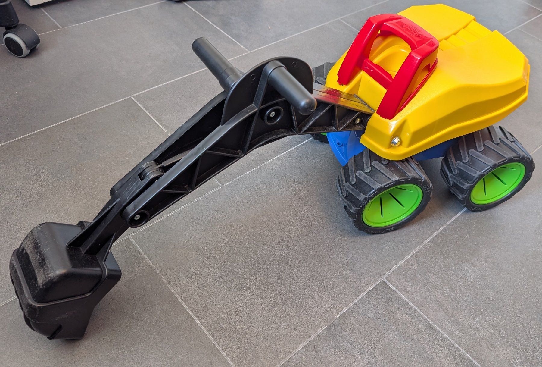 Sabbiera per bambini: GOWI Giant Bagger Sitzbagger + Sandkastenspielzeug – Usato da Liestal venduto da Fulcrum 1