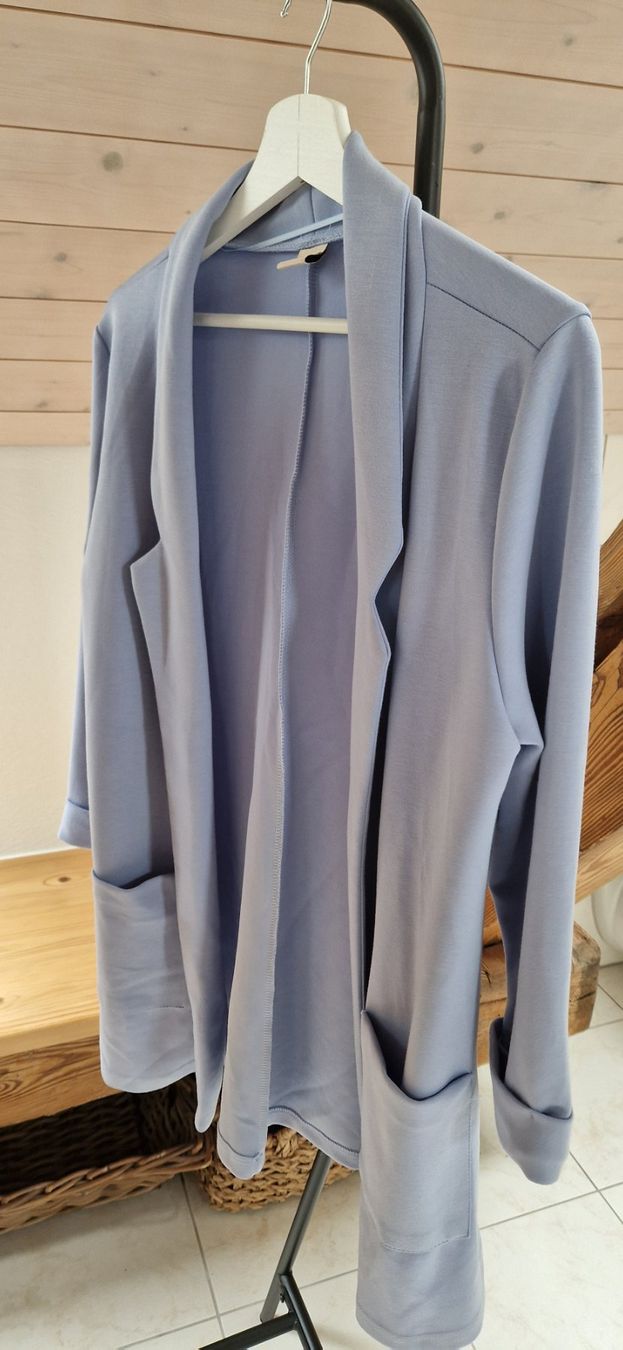 Lotti di vestiti: Kleiderset blau/beige Gr. L – Usato da Boniswil venduto da Cfischer0 3