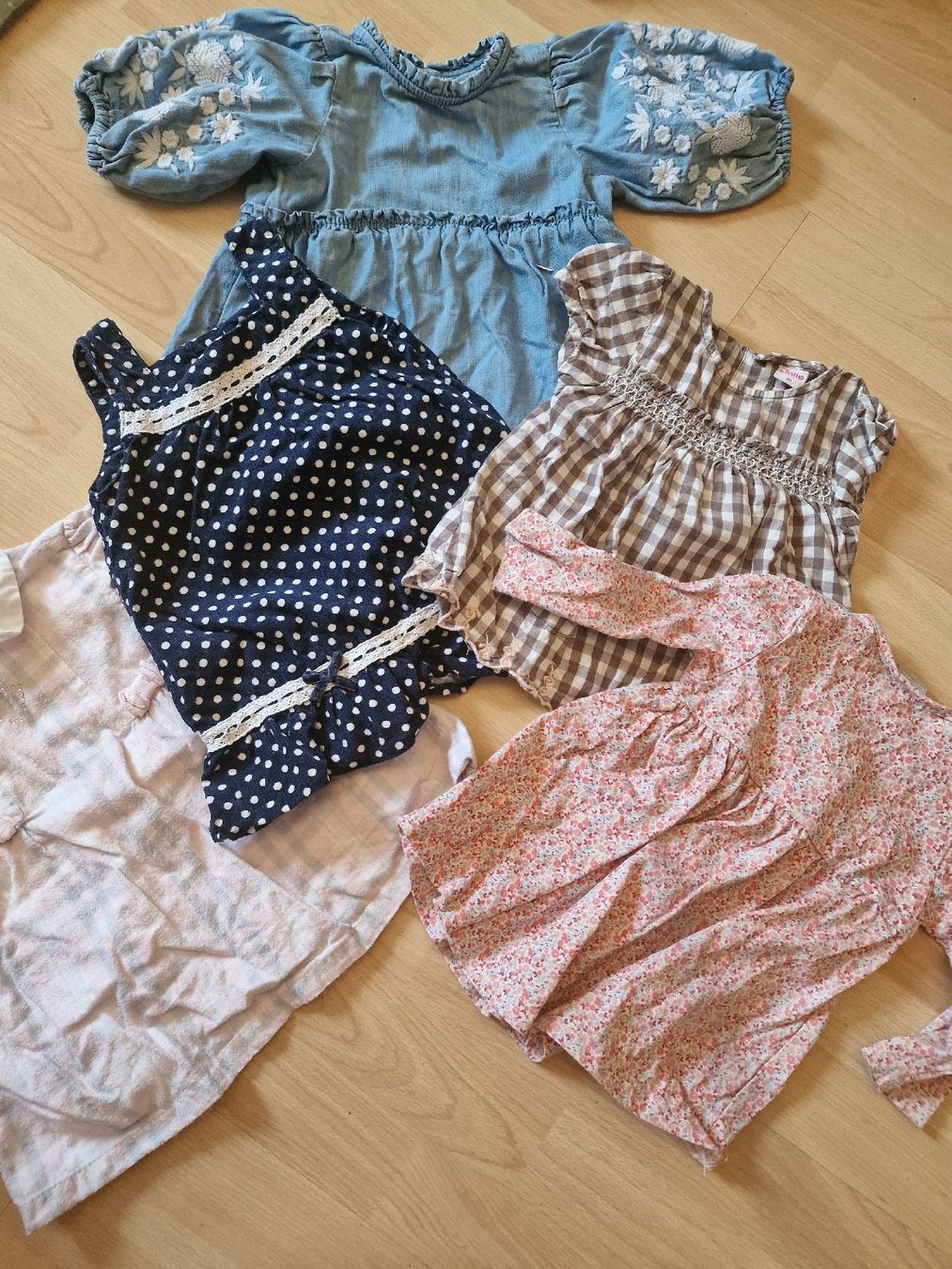 Kleiderpakete & -sets: Baby Kleider Set, Gr. 68 "Chleidli" – Gebraucht aus Staad SG von wk100