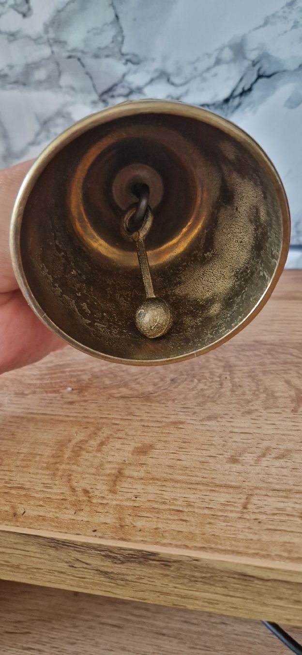 Campanacci mucche: Messingglocke mit Gravur guter Zustand – Usato da Uetendorf venduto da JR-Fantasyhouse 4