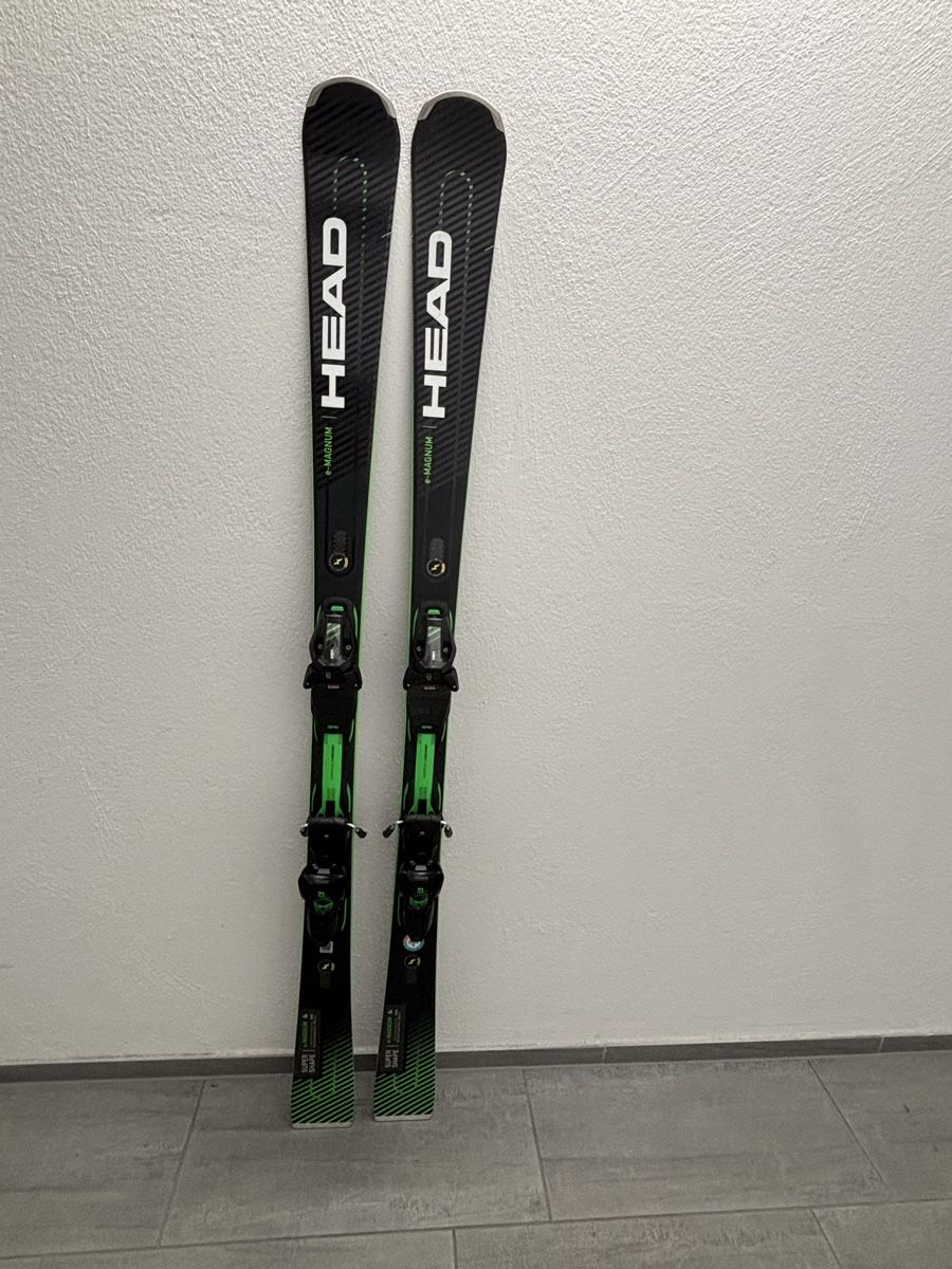 Head Skis: Ski HEAD Super Shape e-Magnum 163cm gebraucht – D'occasion à Eschlikon TG par fra_yn7f