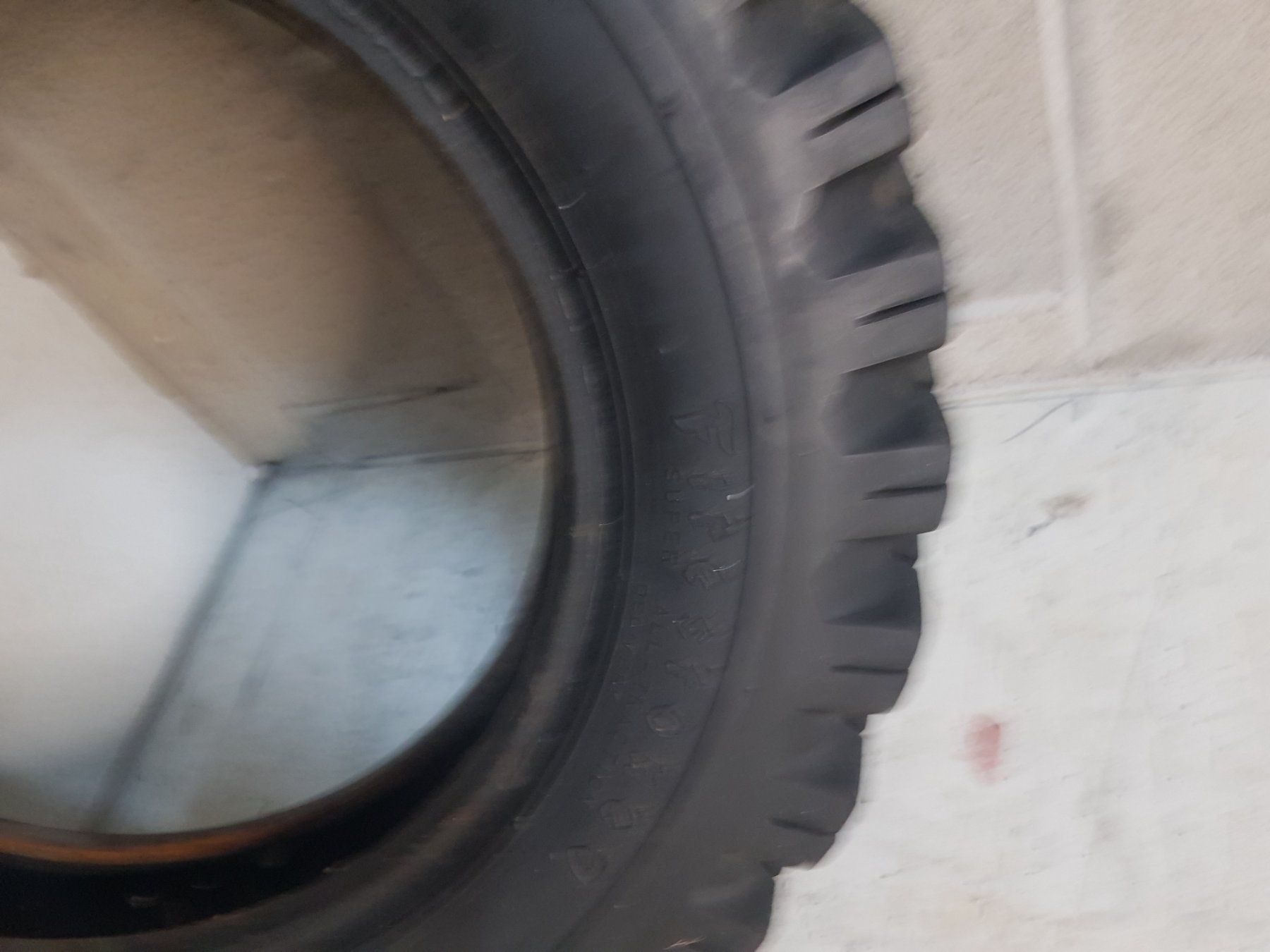 Altro in Scrittura & Disegno: Firestone Super All-Traction Reifen 6.00-16C Oldtimer – Usato da Cadro venduto da davidedolcevita 7