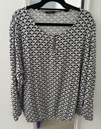 Shirt Grösse 52/54.    Langarm/Tchibo