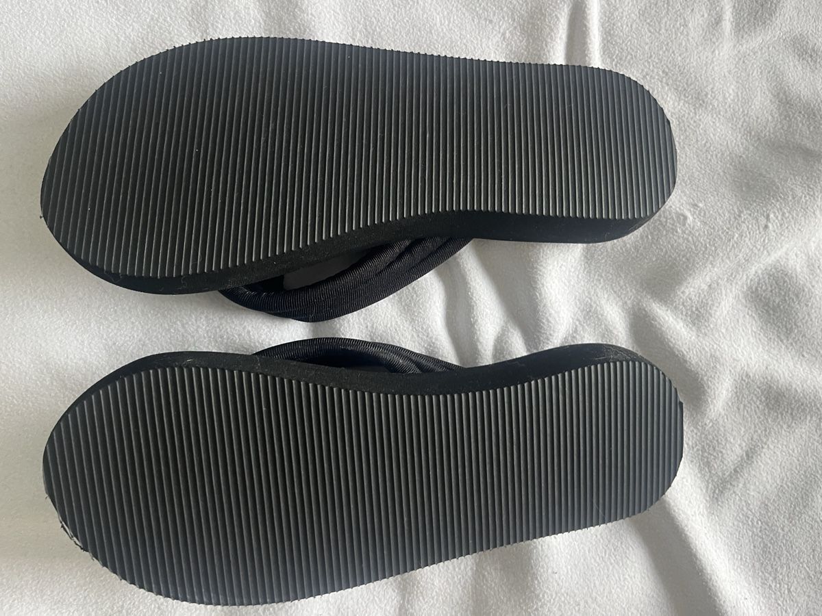 Damenschuhe: Flipflops schwarz39 – Neu (gemäss Beschreibung) aus Giswil von Mauritius9026 1