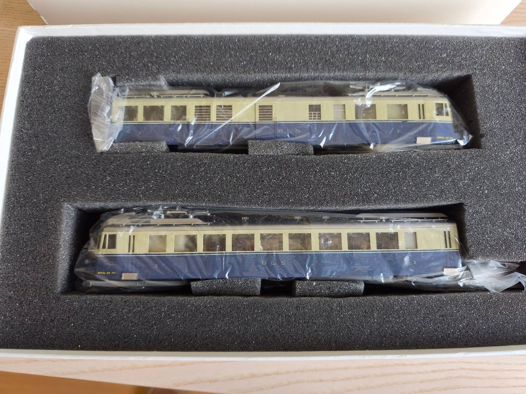 Metropolitan Modelleisenbahnen: METROPOLITAN SA BLS BCFZe No.731 N.o. 69 – Neu (gemäss Beschreibung) aus Rheinfelden von Goggo5