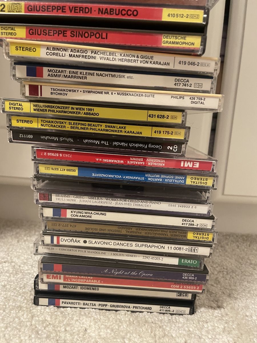 CD: CD Collection 300 + – Usato da Wettingen venduto da Simis2812 4