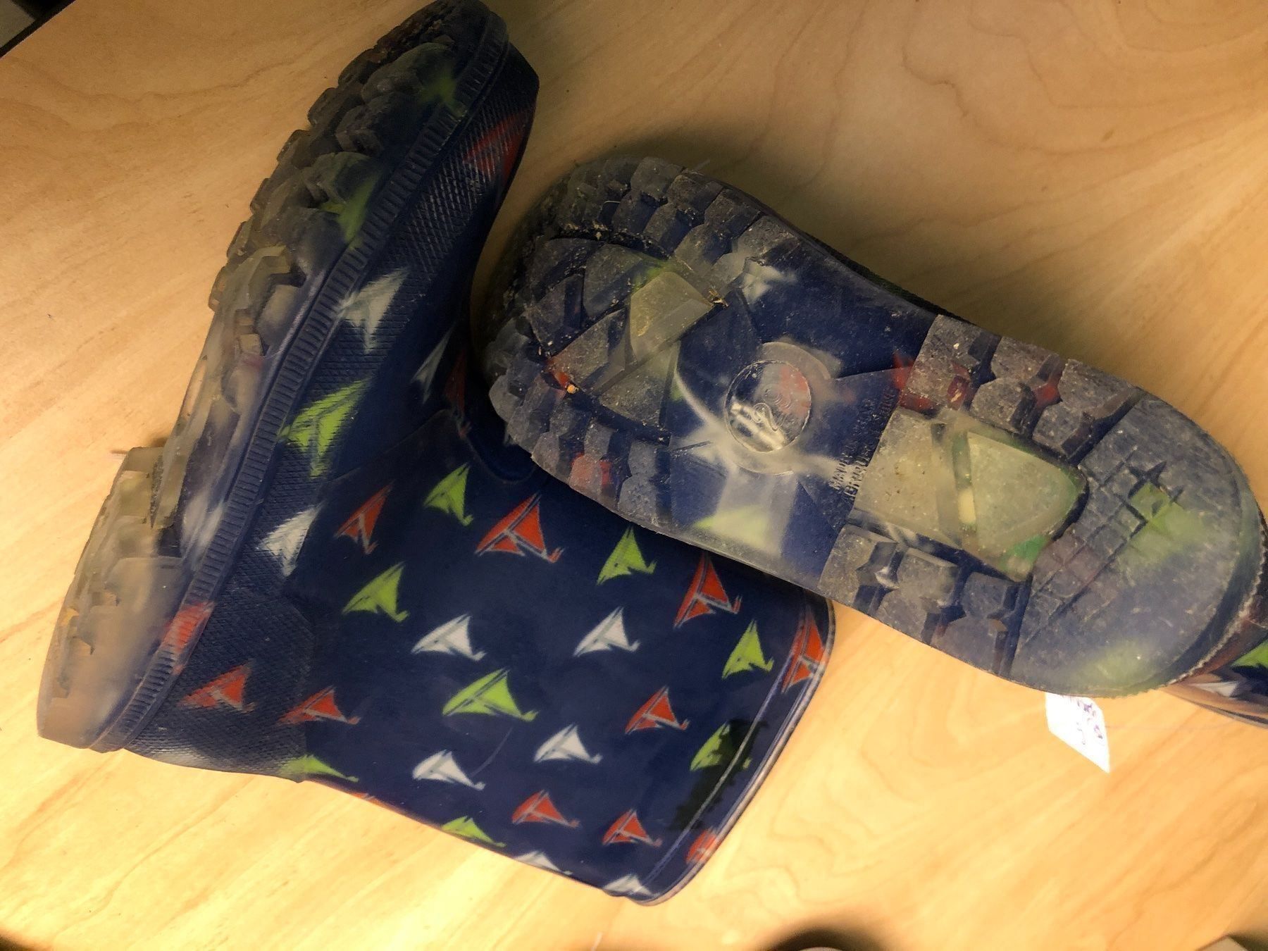Scarpe per ragazzi: Gummistiefel mit Schiffe Gr. 29 – Usato da Obergerlafingen venduto da cabo4 2
