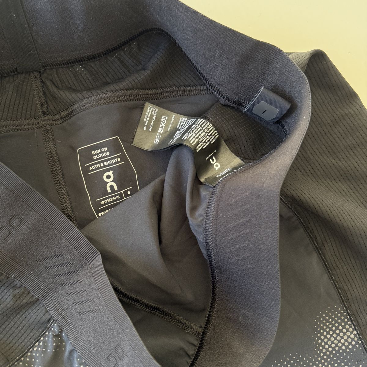 Pantaloni: ON RUNNING New Shorts – Nuovo (secondo la descrizione) da Emmen venduto da Avviivva_Com2023 5