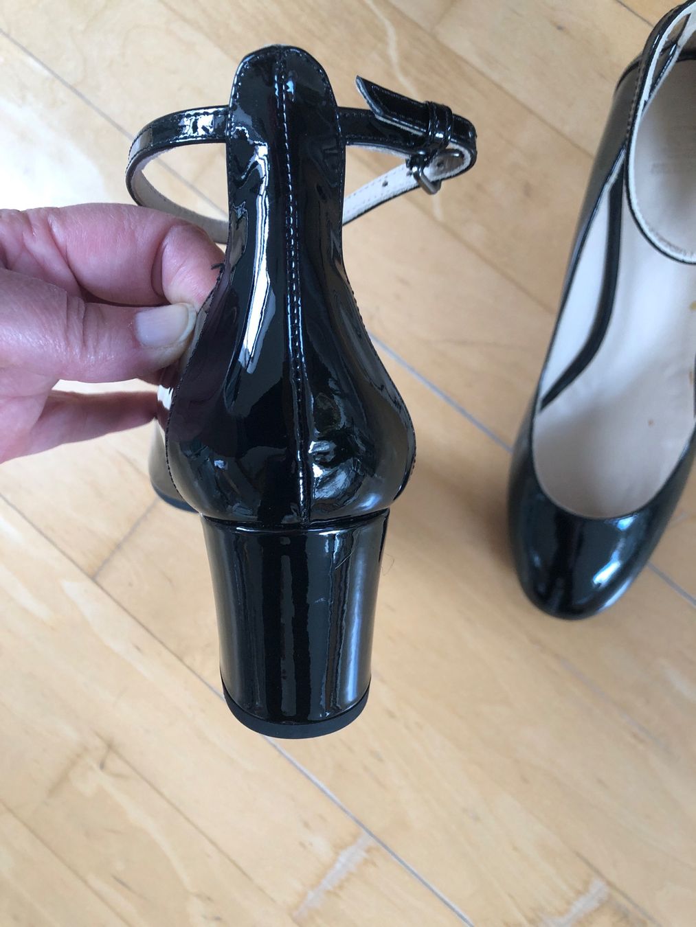 Navyboot Scarpe da donna: Navyboot Pumps schwarz Lack Grösse 37 – Nuovo (secondo la descrizione) da Arlesheim venduto da leyRum4.5 3