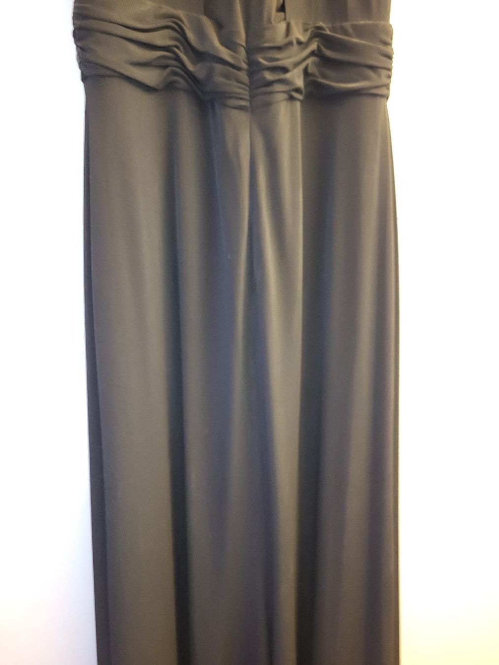 Kleider: Elegantes Abendkleid Gr. 42 schwarz mit Perlen – Gebraucht aus Winterthur von GAM90 2