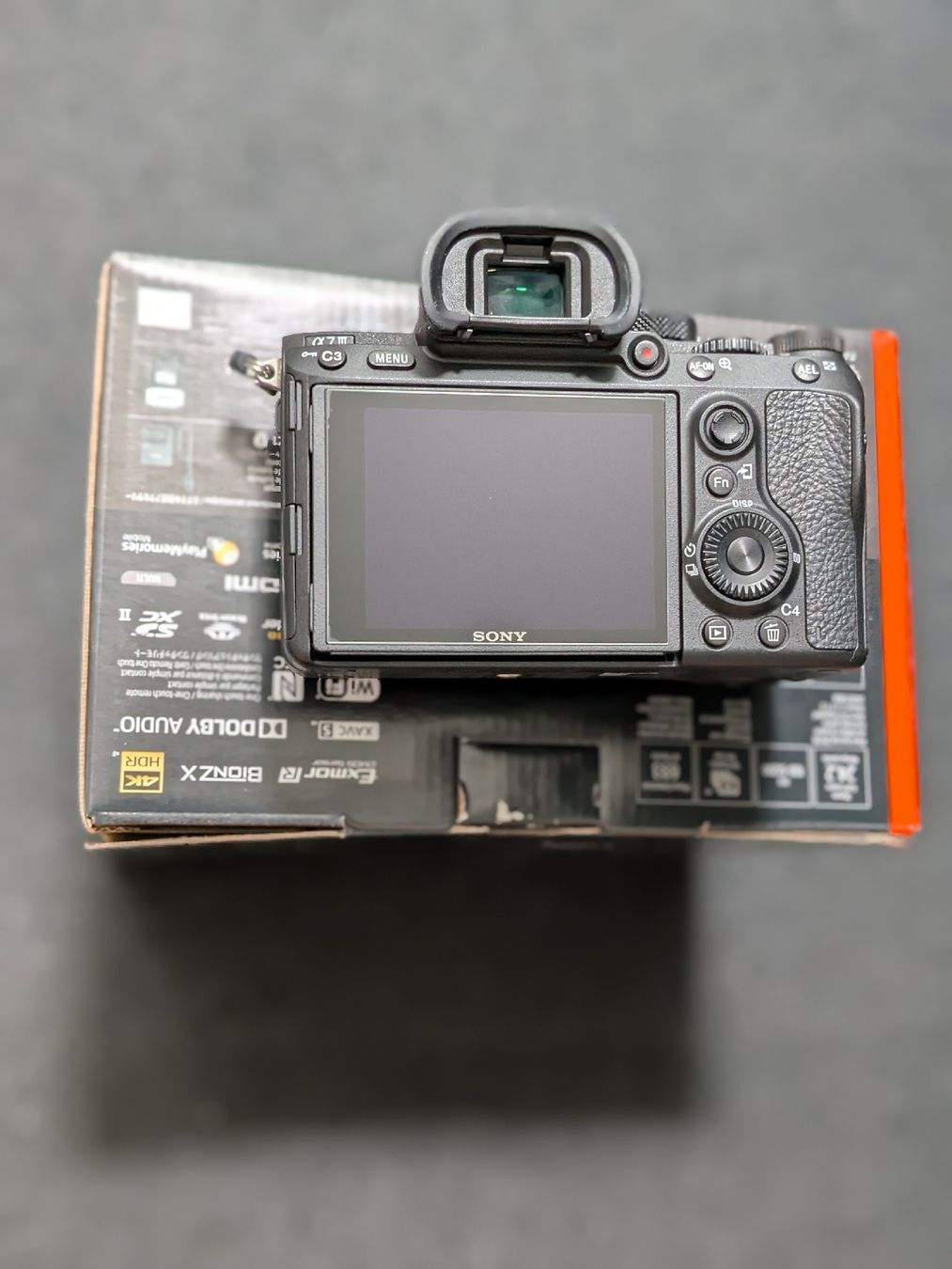Sony Kamera: Sony Alpha 7 III Camera Body – Gebraucht aus Baar von zah_6f9l 1