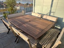 Designer Gartentisch aus australischem Holz