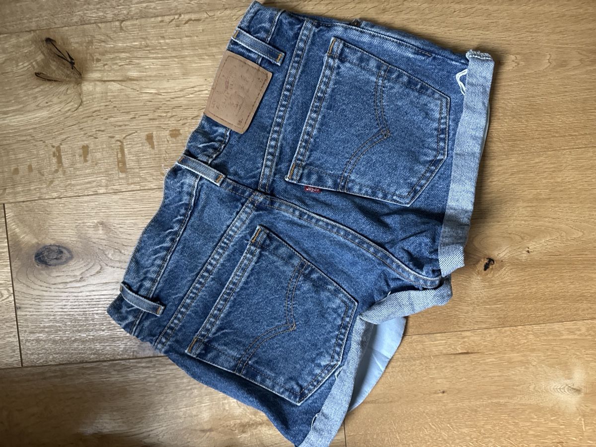 Levi's Jeans: Short Rework Levis  W30 L26 – Usato da Montreux venduto da canori 2