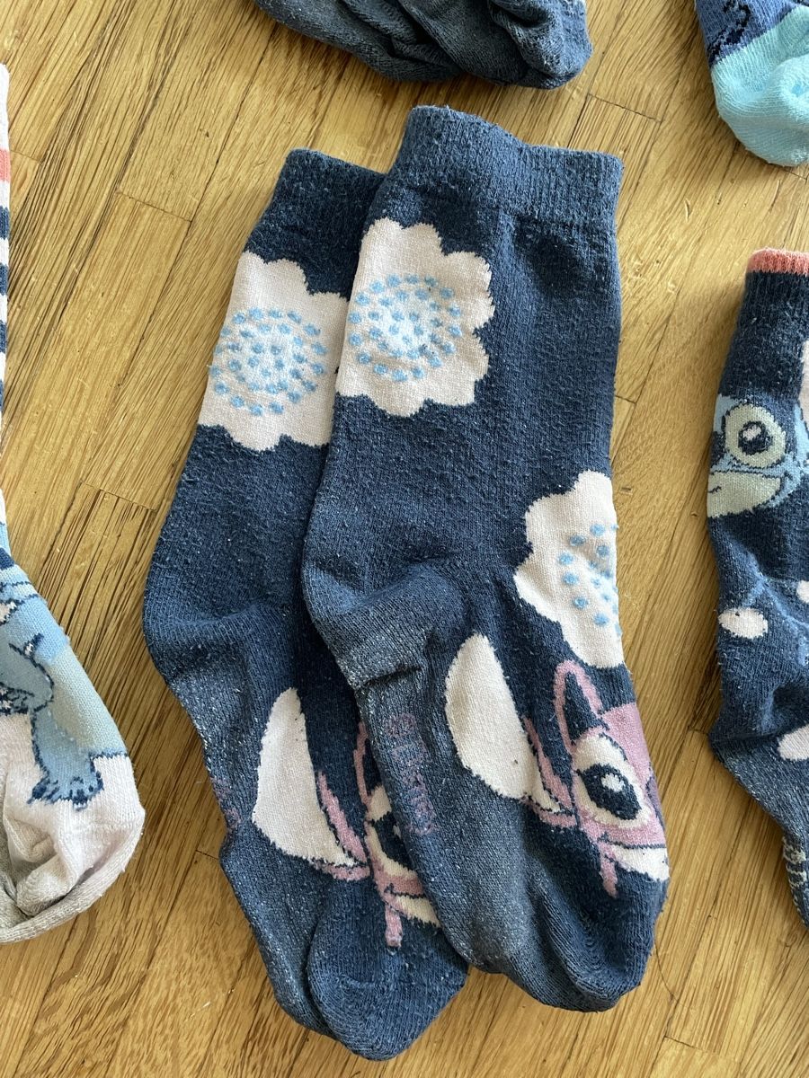 Disney Calze: Socken Stitch Grösse 31-34, 7 Paar – Usato da luzern venduto da plueschmors. 4