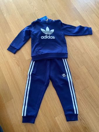 Adidas Trainer Neu Gr. 104