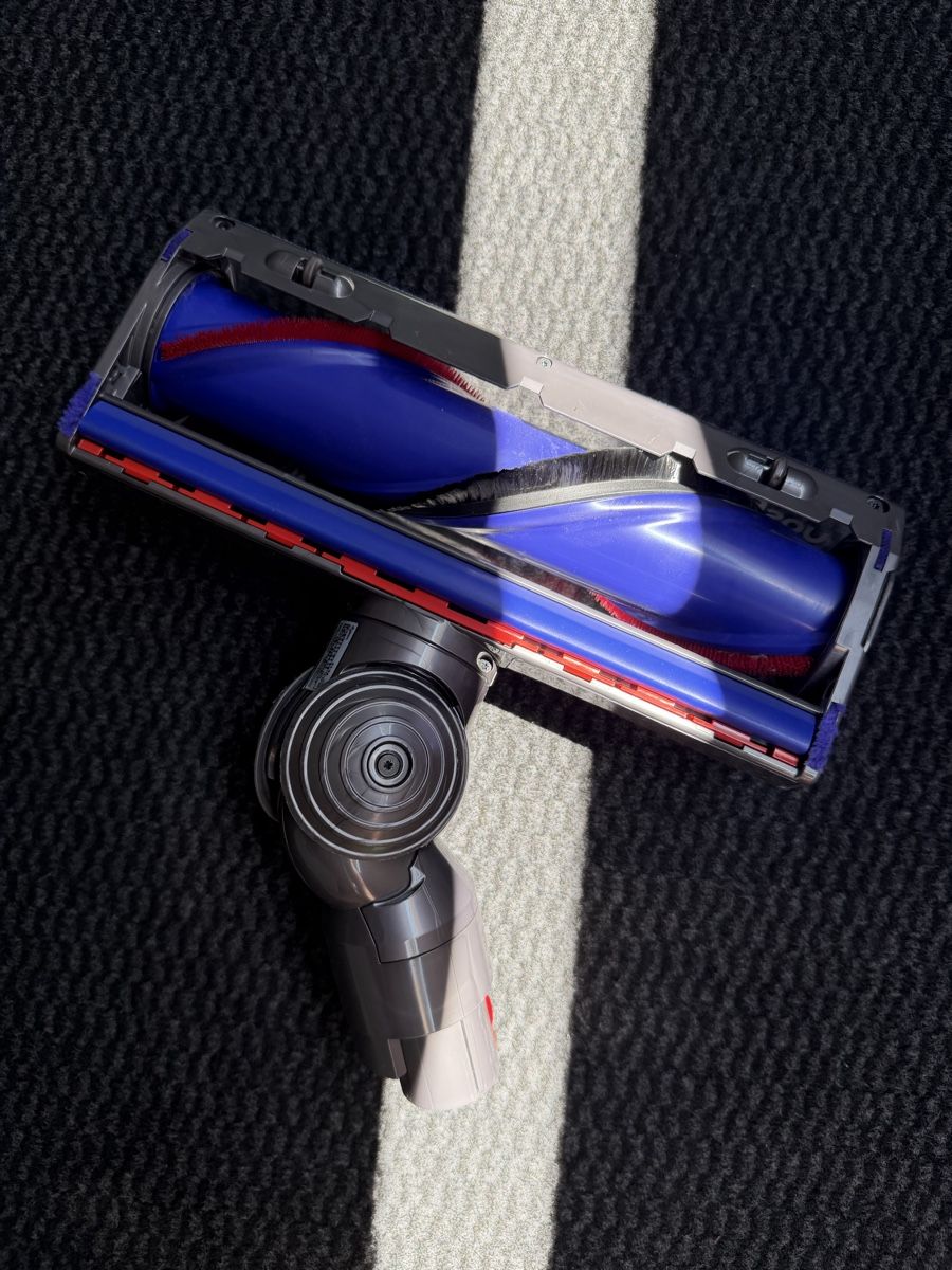 Dyson Autres articles pour la maison: Dyson brosse  – D'occasion à Meyrin par SA_3006 1