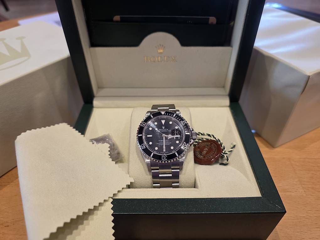 Orologi: ROLEX Submariner,date ref.16610  – Usato da Moudon venduto da dek_m2kj