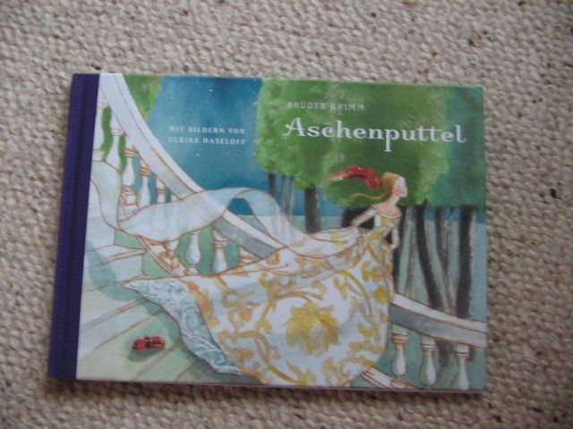 Livres: Brüder Grimm Aschenputtel – D'occasion à Reitnau par Bab0