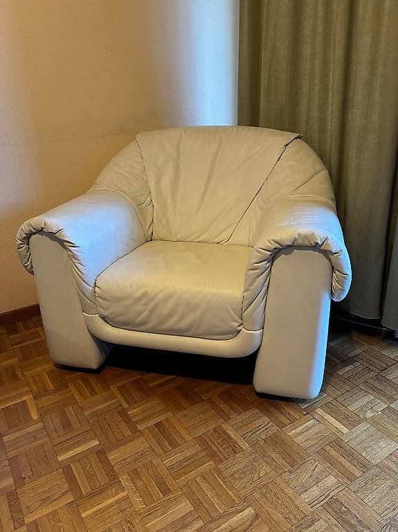 Fauteuils: Fauteuil blanc en cuir – Neuf (Voir description) à Genève par pie_6xg2