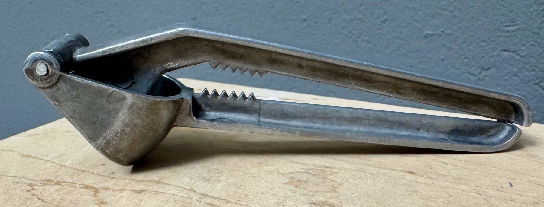 Elettrodomestici da cucina: Tolle alte Knoblauchpresse Fackelmann – Usato da Rothrist venduto da Luckywinner 7