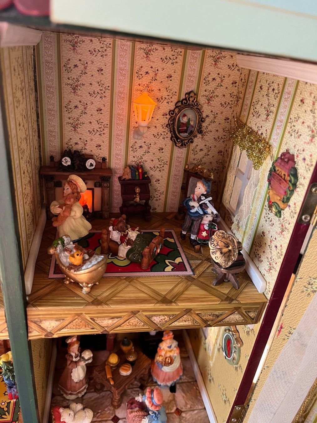 Case e mobili per bambole: Spieluhr-Puppenhaus – Usato da Niederbipp venduto da Simi49 8